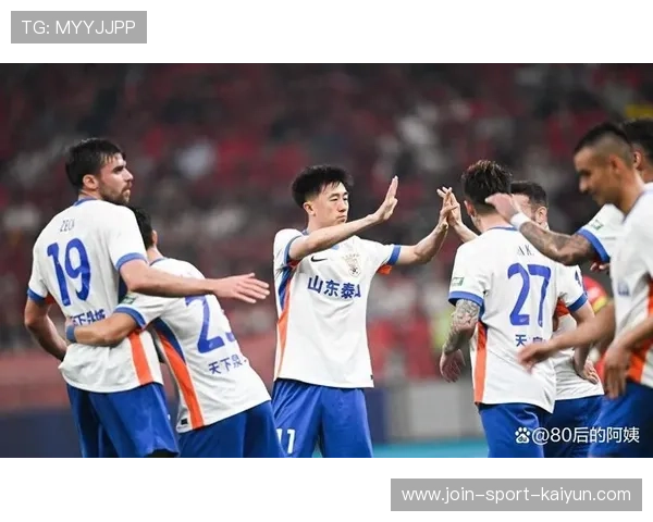 山东泰山的推进节奏稳定，威胁逐步累积