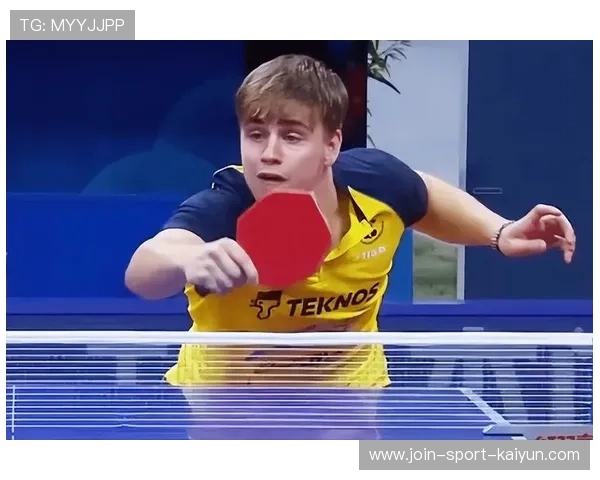 球拍摔断两只被警告，全场哗然